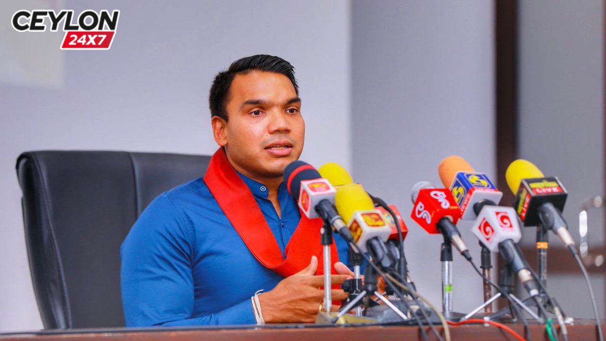 ” බස් සහ ත්‍රිරෝද රථ අලංකරණයට අවසර ලබා දිය යුතුයි ” – නාමල් රාජපක්ෂ –