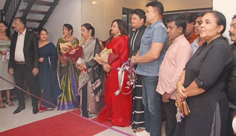 සිංහල සිනමාවේ සිහින කුමාරයා වෙනුවෙන් මිනුවන්ගොඩදී විශේෂ උපහාරයක්…!