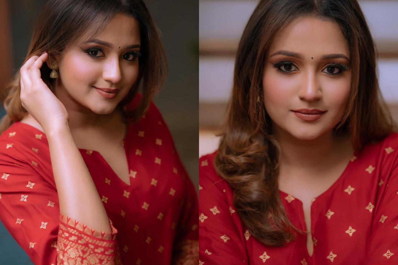 එයා නම් බෝනික්කියක් වගේ… බලන්නකෝ පූජානිගේ අමුතුම ලස්සන…