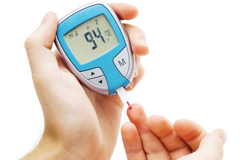 ඔයාටත් මේ රෝග තියෙයි නම් රුධිරයේ සීනි මට්ටම වැඩි වෙලා.